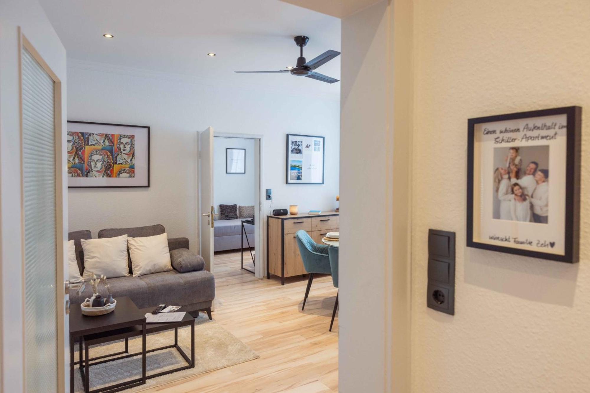 Schillerapartment Hof, Kueche, 24H Digital-Checkin, Parkplatz, Wlan250Mbit Hof  Exteriér fotografie