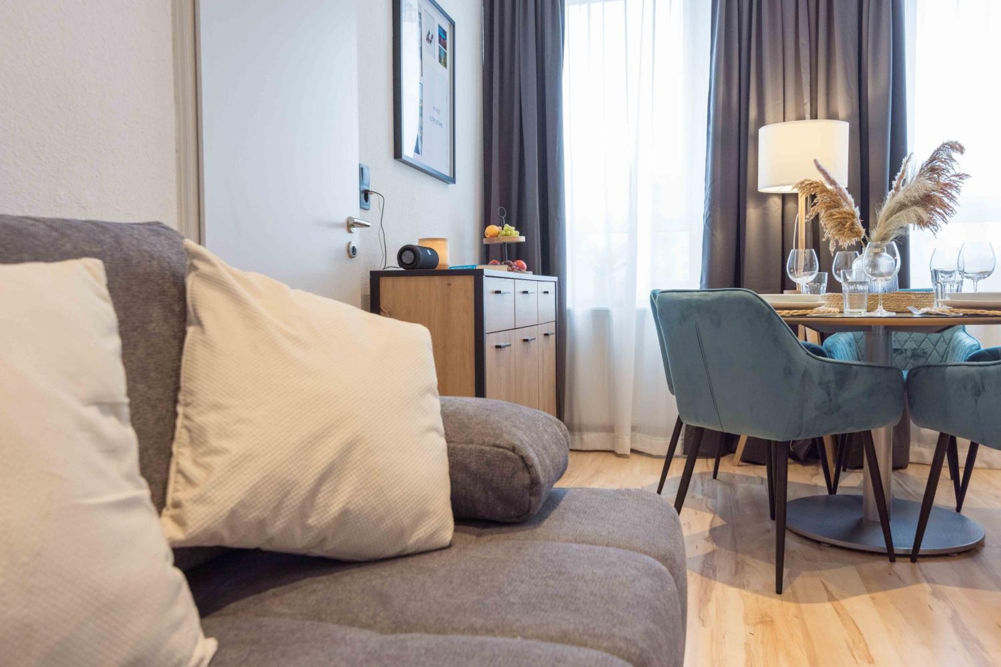 Schillerapartment Hof, Kueche, 24H Digital-Checkin, Parkplatz, Wlan250Mbit Hof  Exteriér fotografie